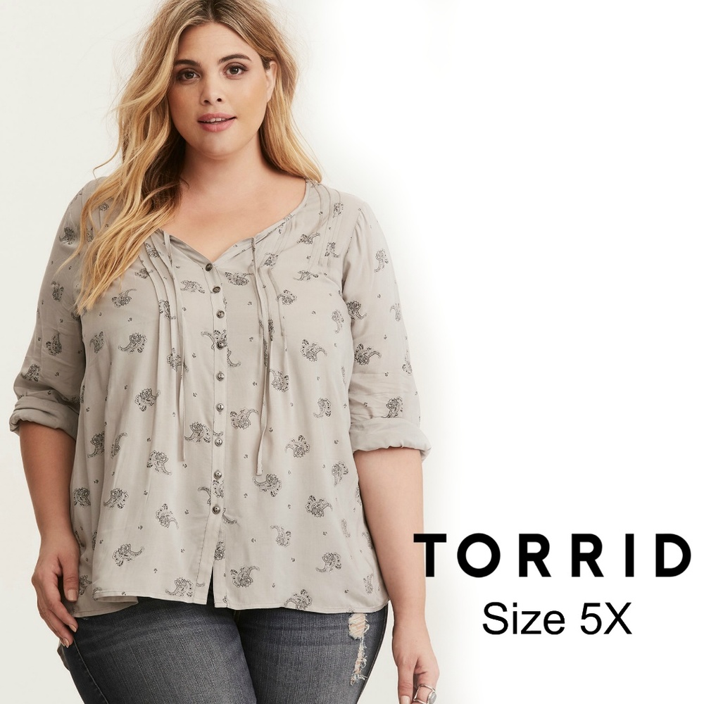 NWT Torrid Grey Button down Blouse - 5X